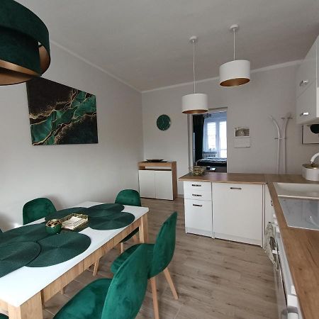 Szmaragdowy Apartament Przy Ulicy Opolskiej Tarnowskie Góry Exteriör bild
