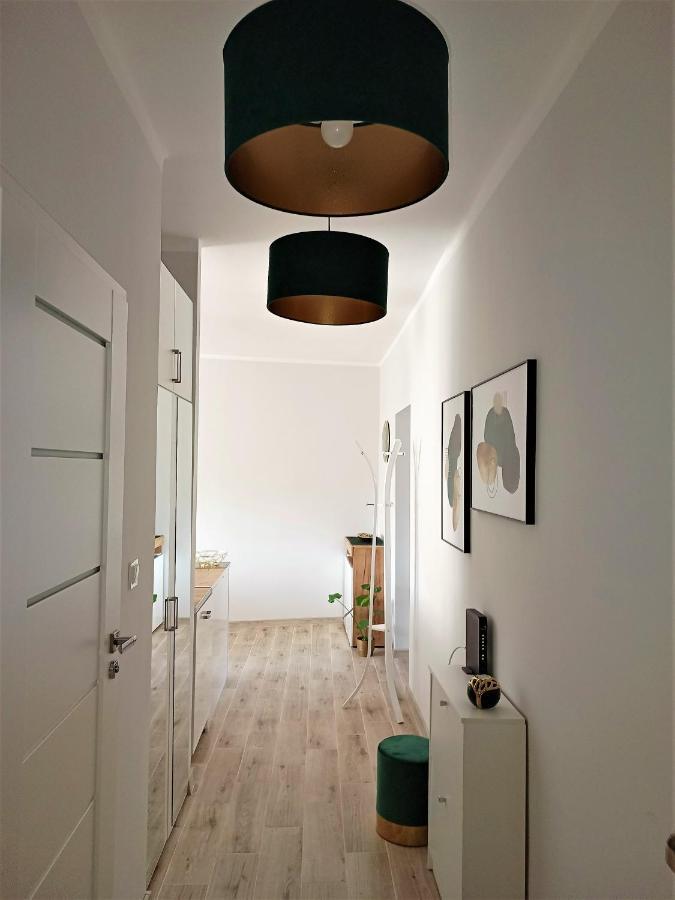 Szmaragdowy Apartament Przy Ulicy Opolskiej Tarnowskie Góry Exteriör bild
