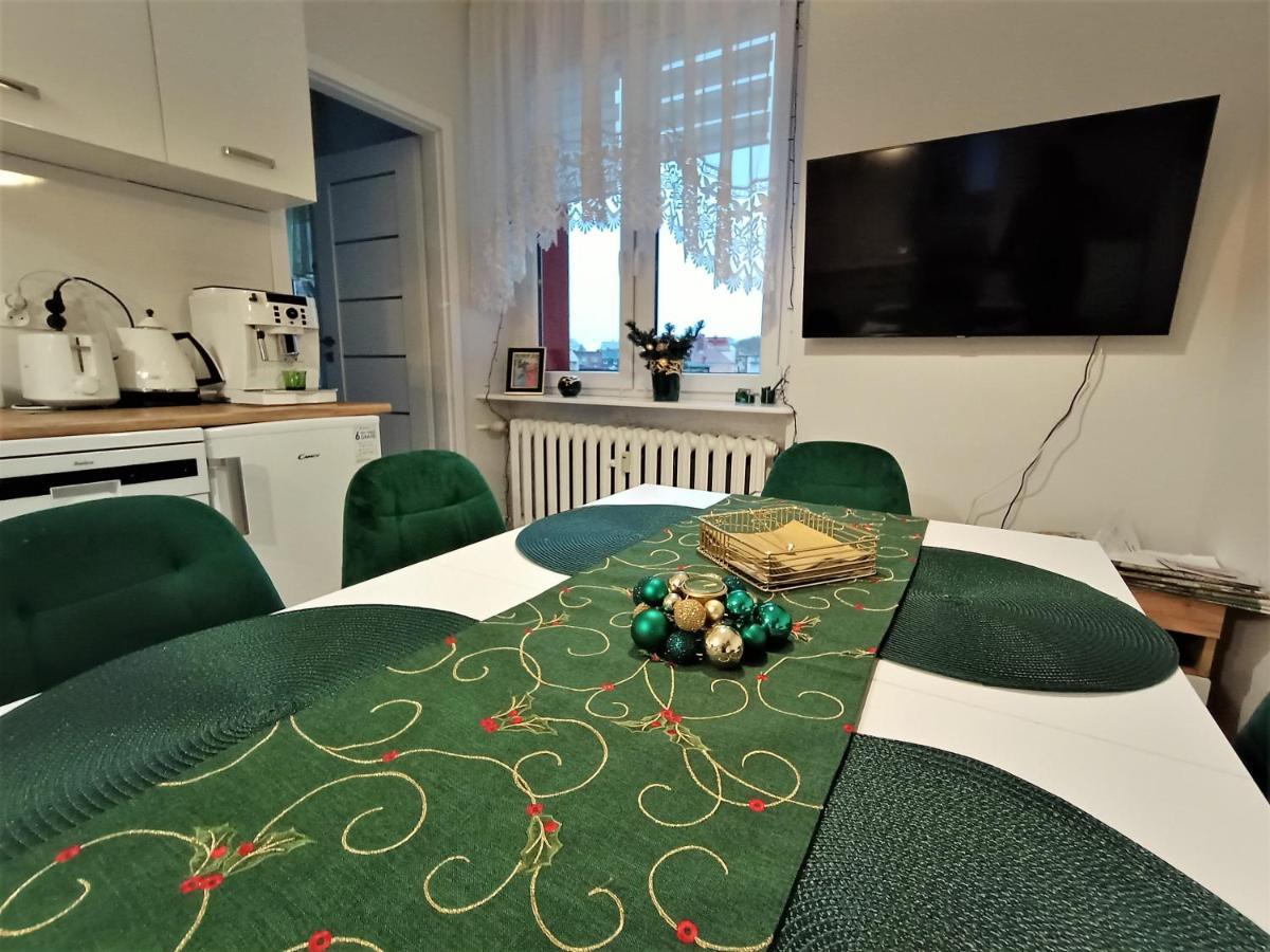 Szmaragdowy Apartament Przy Ulicy Opolskiej Tarnowskie Góry Exteriör bild