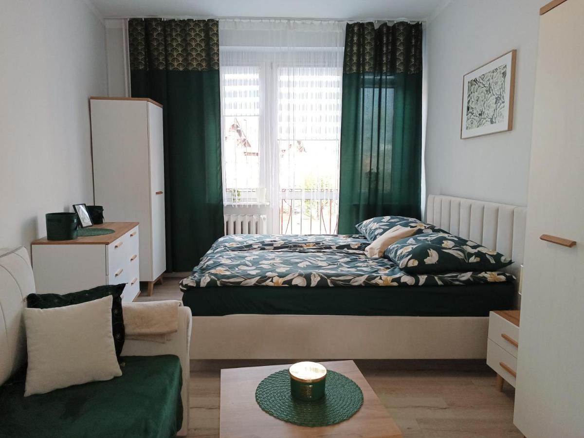 Szmaragdowy Apartament Przy Ulicy Opolskiej Tarnowskie Góry Exteriör bild